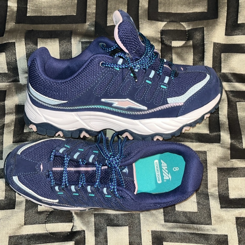 Avia Tennis Shoes - Picture 2 of 4